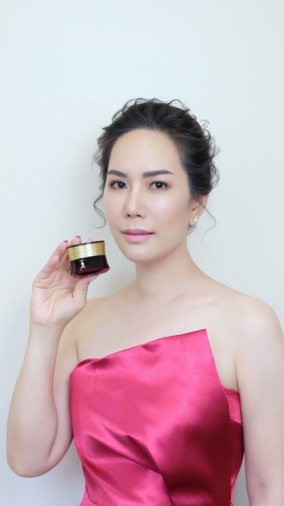 The Secret of Yowang Gold Nest Complex Day Night Cream